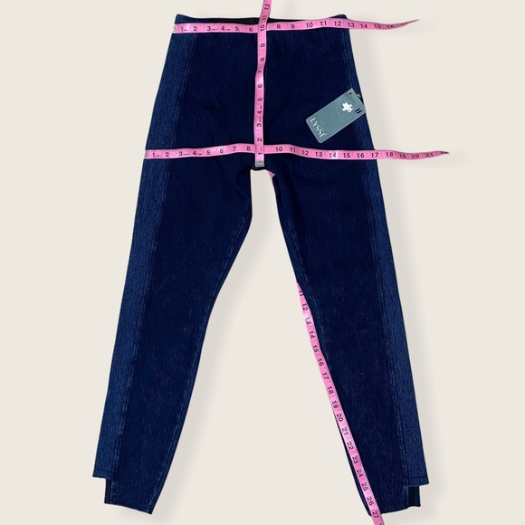 NWT Lyssé High Rise Indigo Asymmetric Jeggings S - Picture 13 of 13